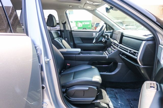 Certified Used 2025 Silver Hyundai XRT image 18