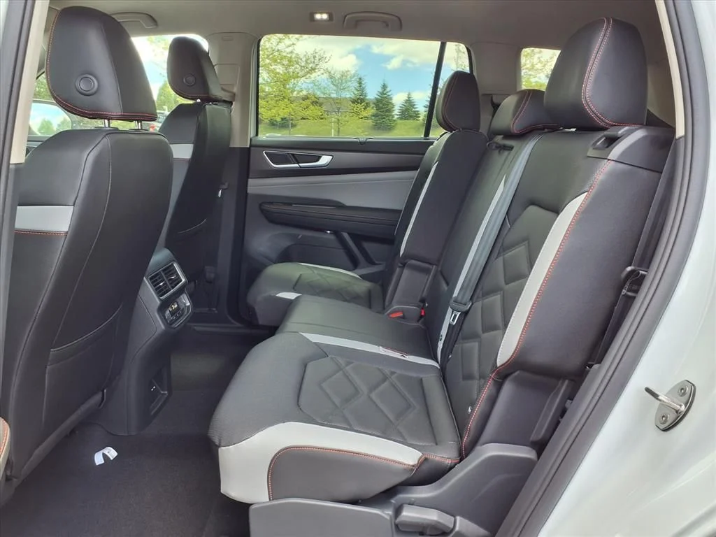 New 2026 opal white pearl Volkswagen Peak Edition image 21