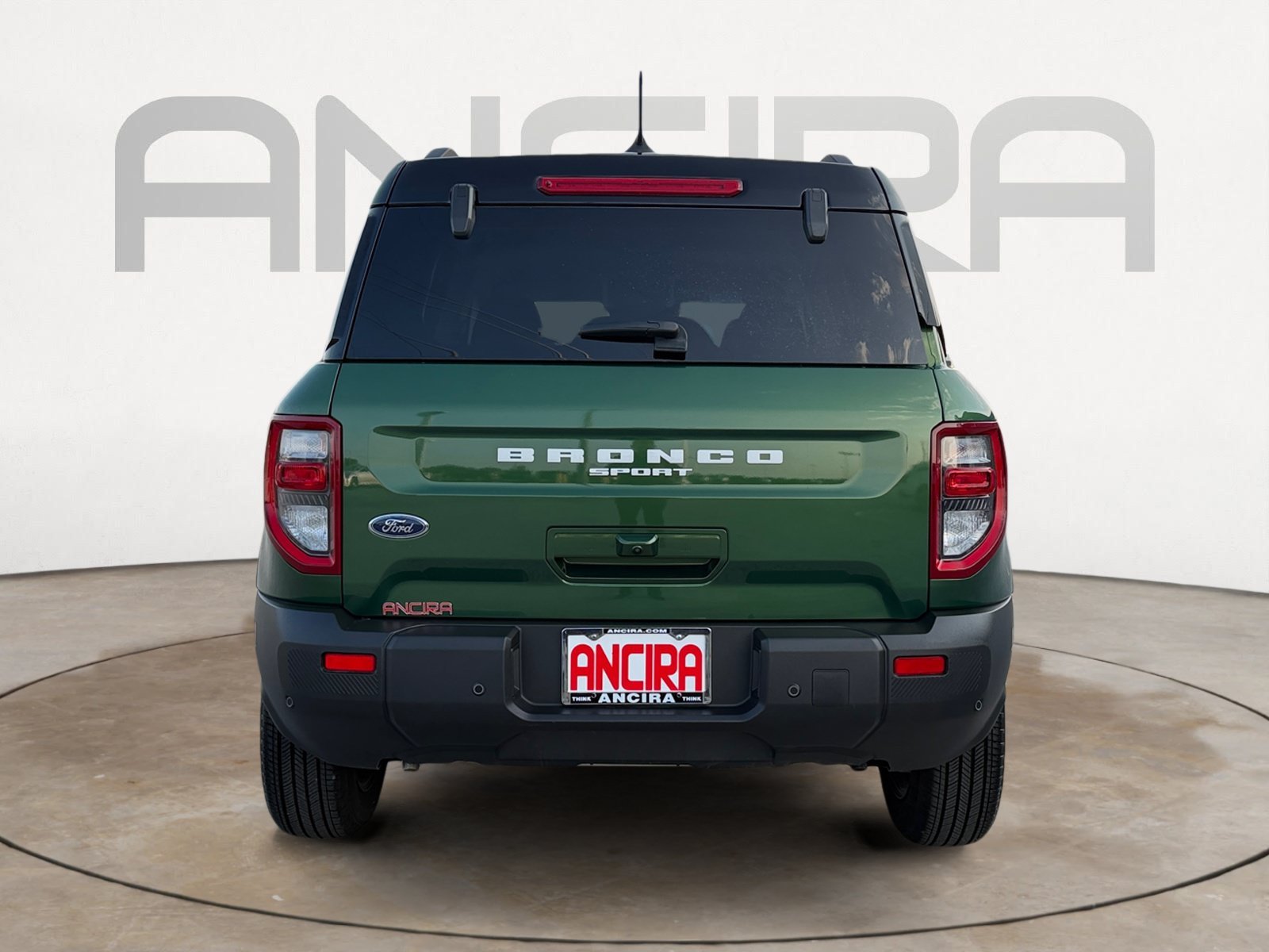 Used 2025 Green Metallic Ford Outer Banks image 7