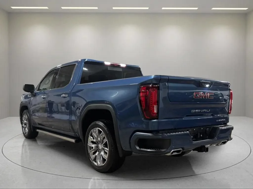 Certified Used 2025 Downpour Metallic GMC Denali image 5
