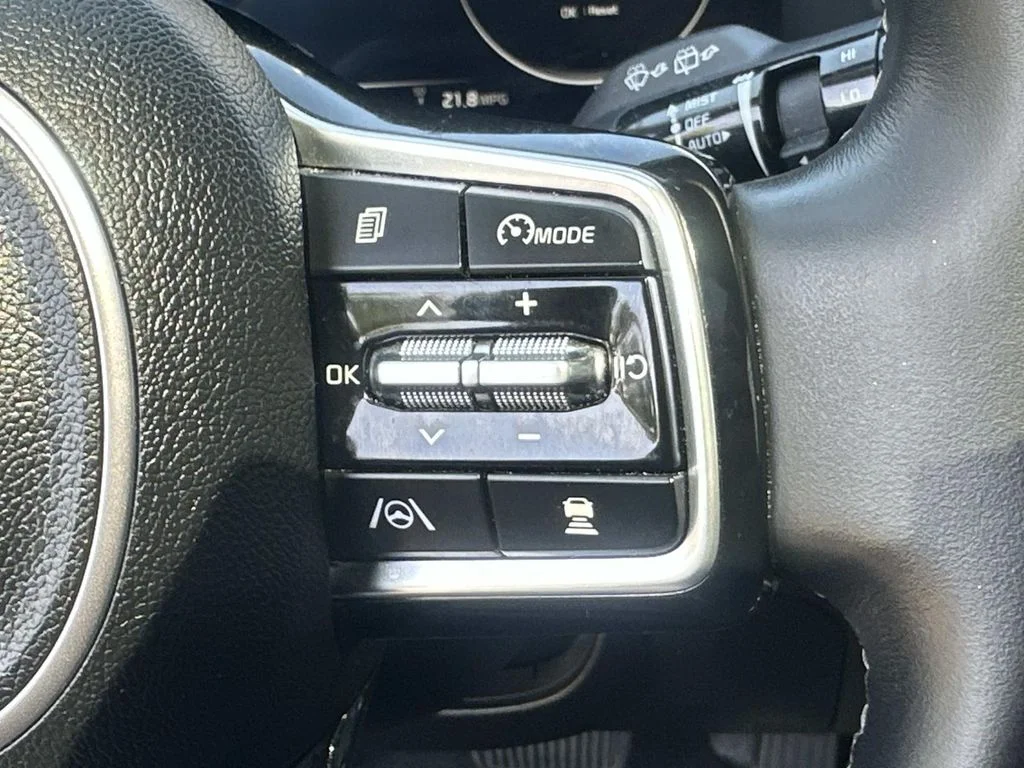 Used 2023 Black Kia SX image 28