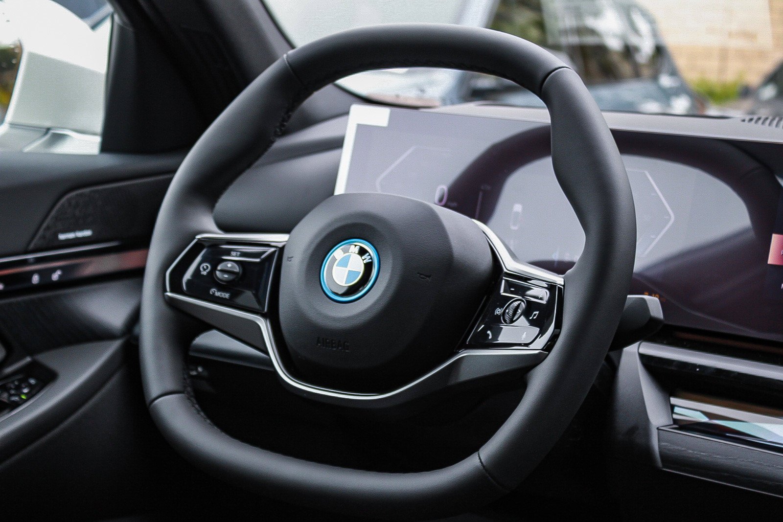 New 2027 Alpine White BMW xDrive40 image 15
