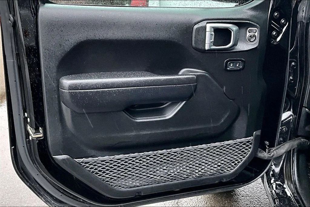 2023 Jeep Wrangler 4-Door Sport Altitude - Photo 23
