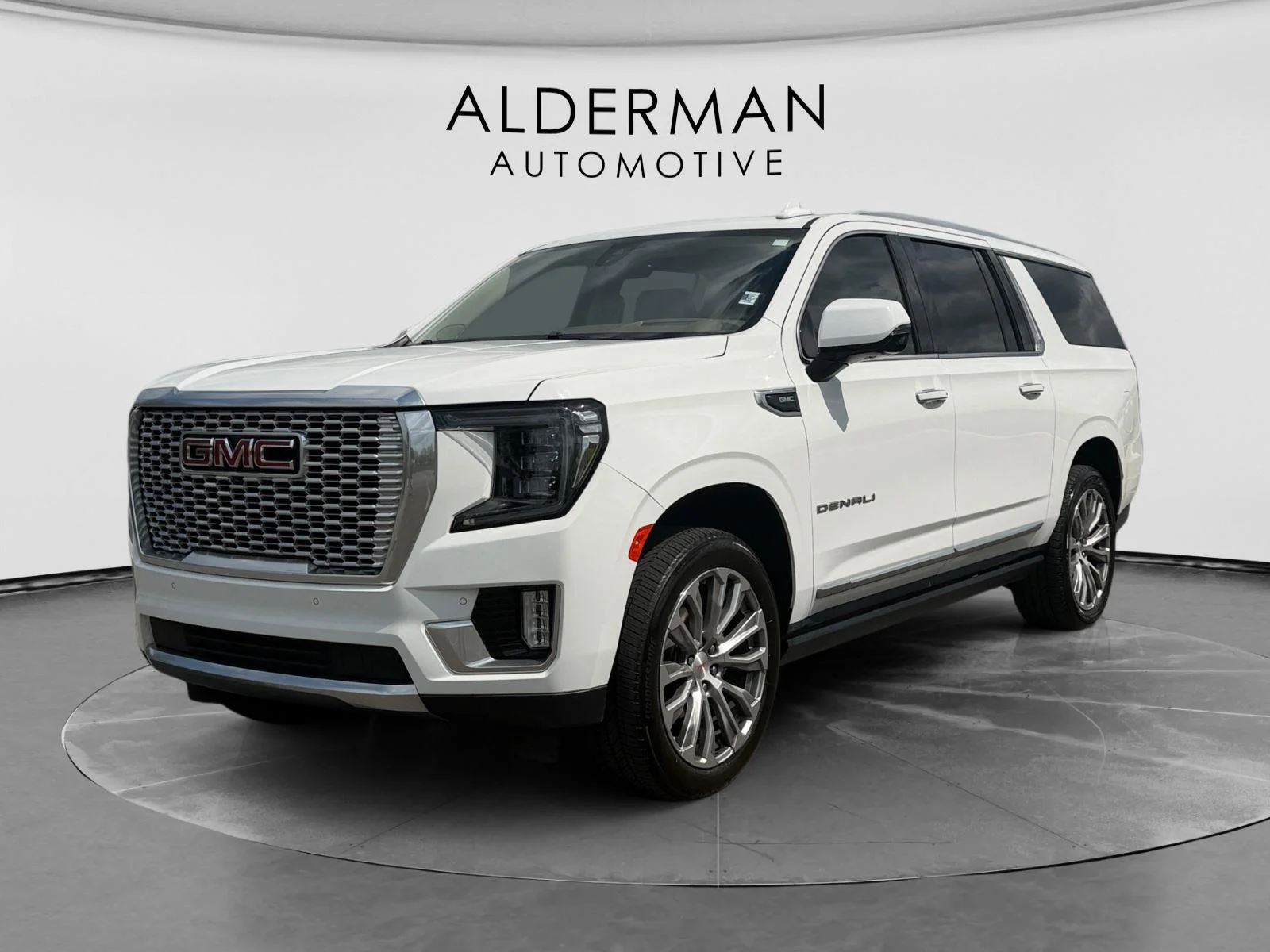 2022 GMC Yukon Denali 2WD's photo