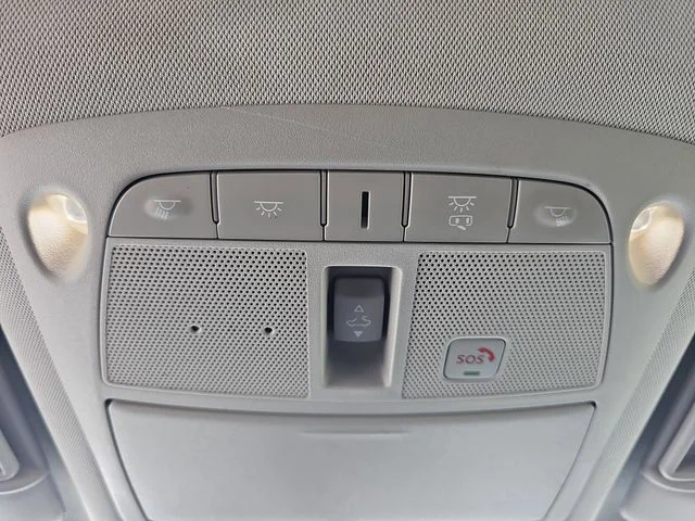 Used 2023 White Nissan Platinum image 26