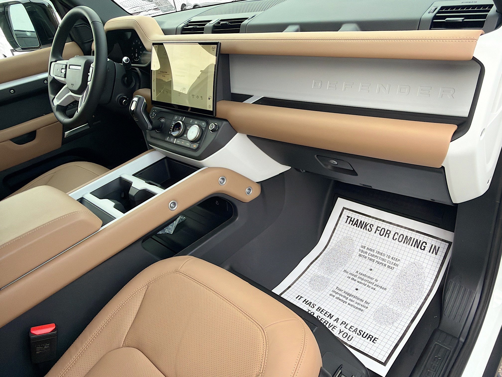 New 2026 Fuji White Land Rover X-Dynamic SE image 14
