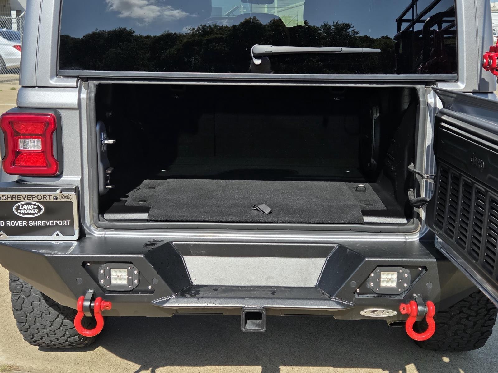 Used 2018 Firecracker Red Clearcoat Jeep Rubicon image 13