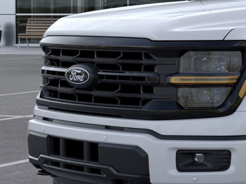 2025 Ford F-150 XLT - Photo 17