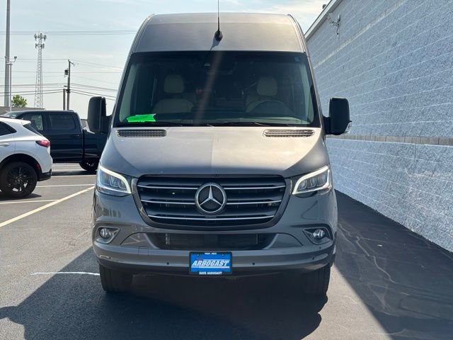 Used 2023 Gray Mercedes-Benz Midwest Automotive image 5