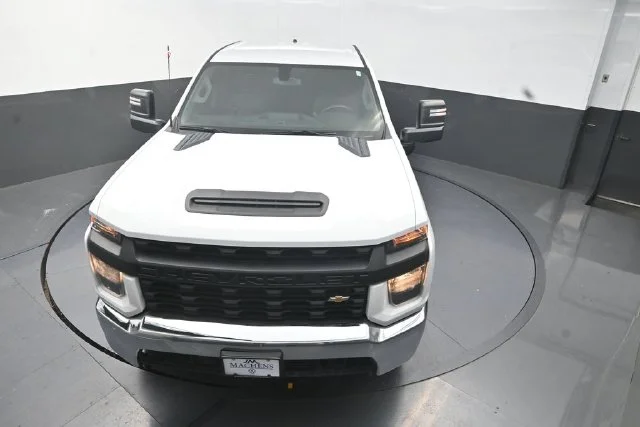 Used 2021 White Chevrolet Work Truck image 17