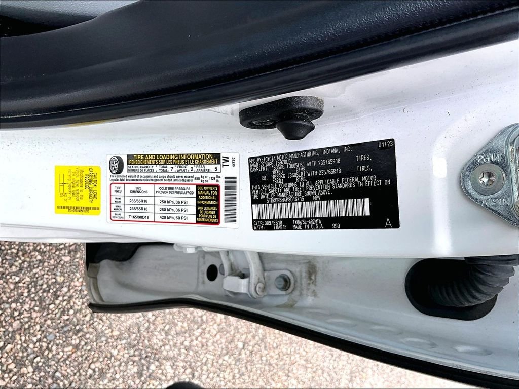 Used 2023 Beige Toyota XLE image 9