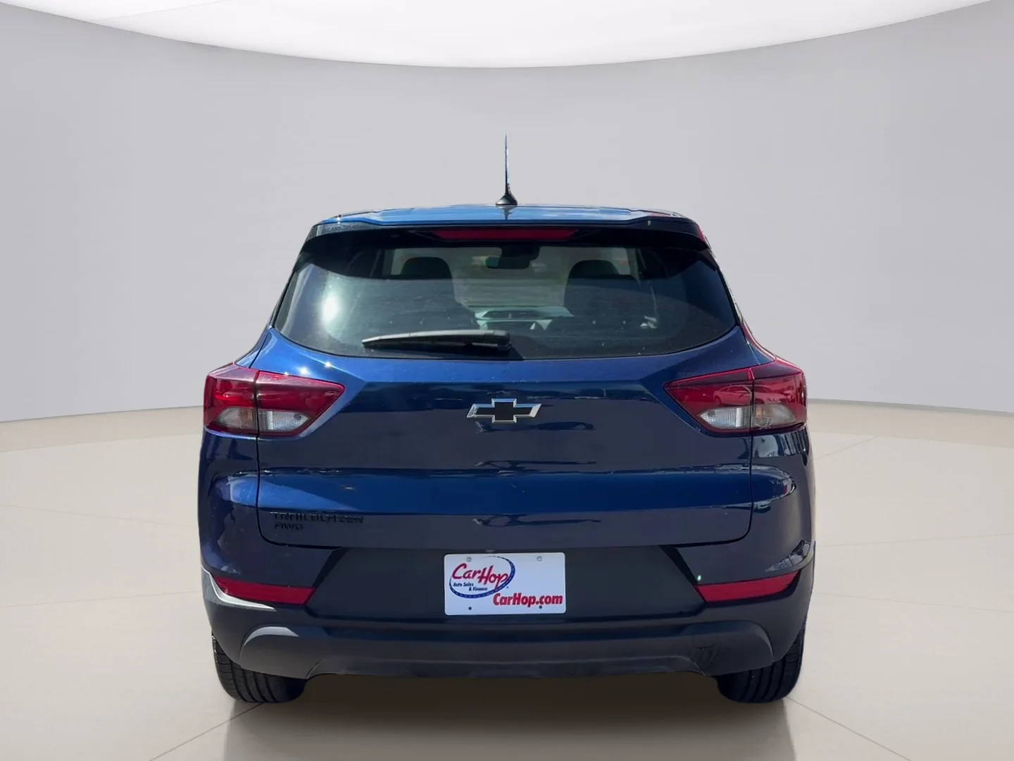 Used 2023 Blue Chevrolet  image 4