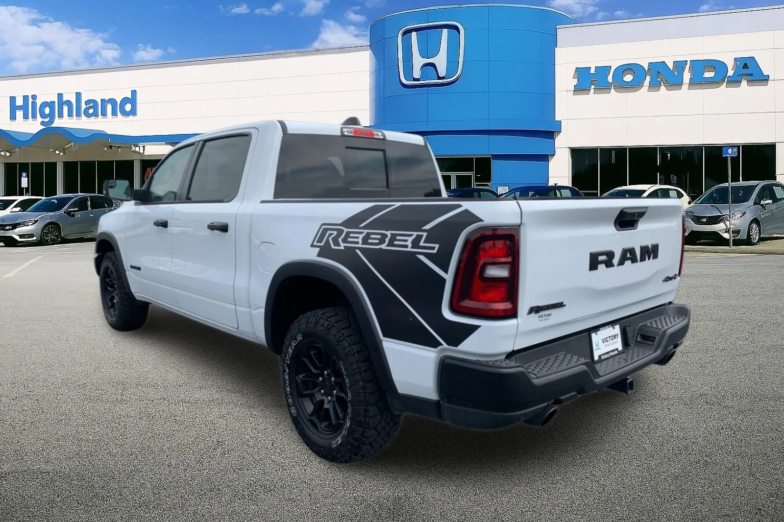 Used 2025 White Ram Rebel image 3