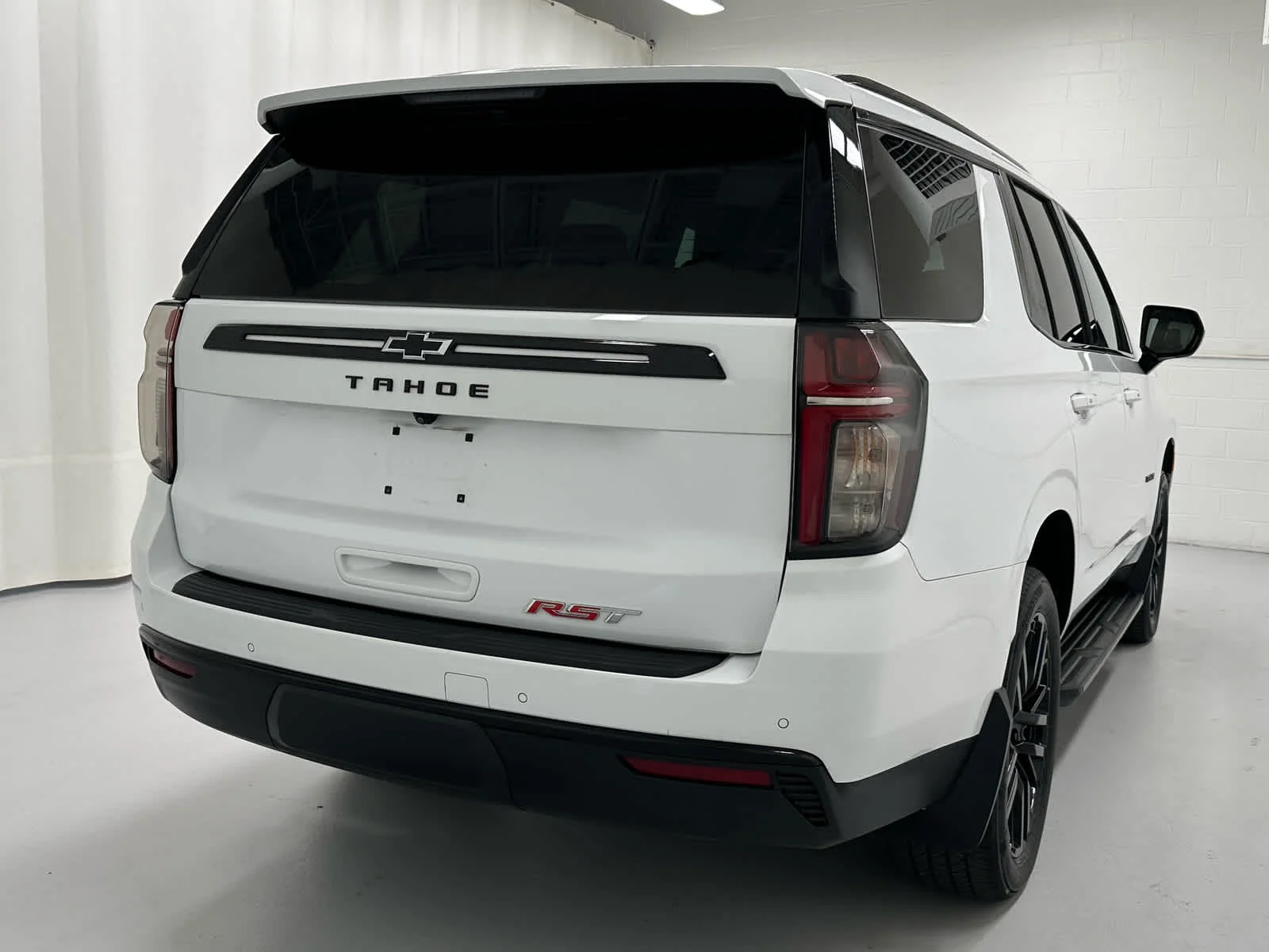Used 2023 Summit White Chevrolet RST image 6