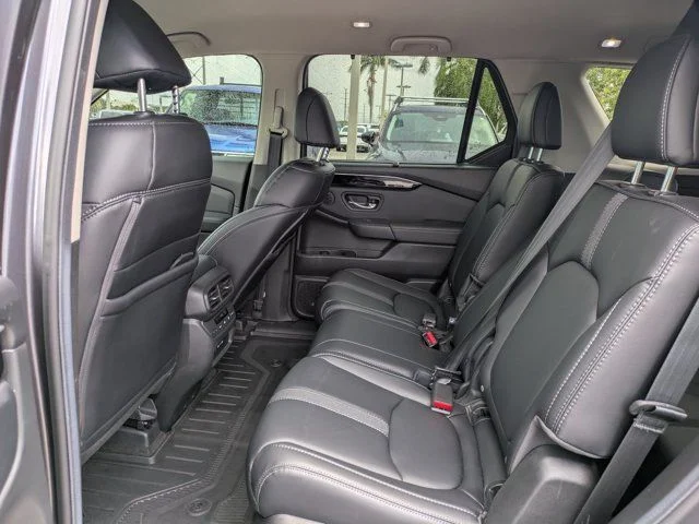 2025 Honda Pilot EX-L - Photo 13