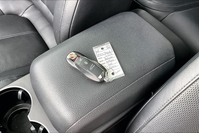 Used 2018 Black Porsche Base image 10
