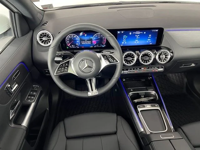 New 2026 Polar White Mercedes-Benz GLA 250 image 29