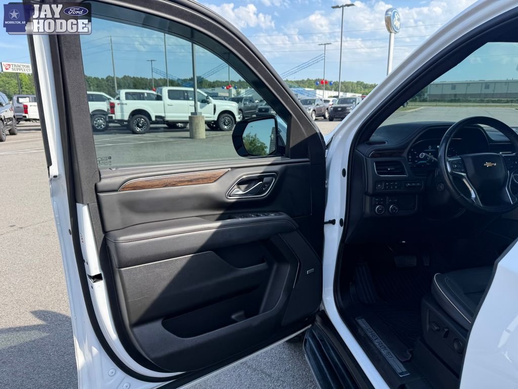Used 2023 White Chevrolet Premier image 14