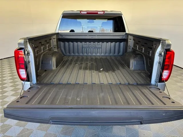 New 2026 Sterling Metallic GMC SLE image 32