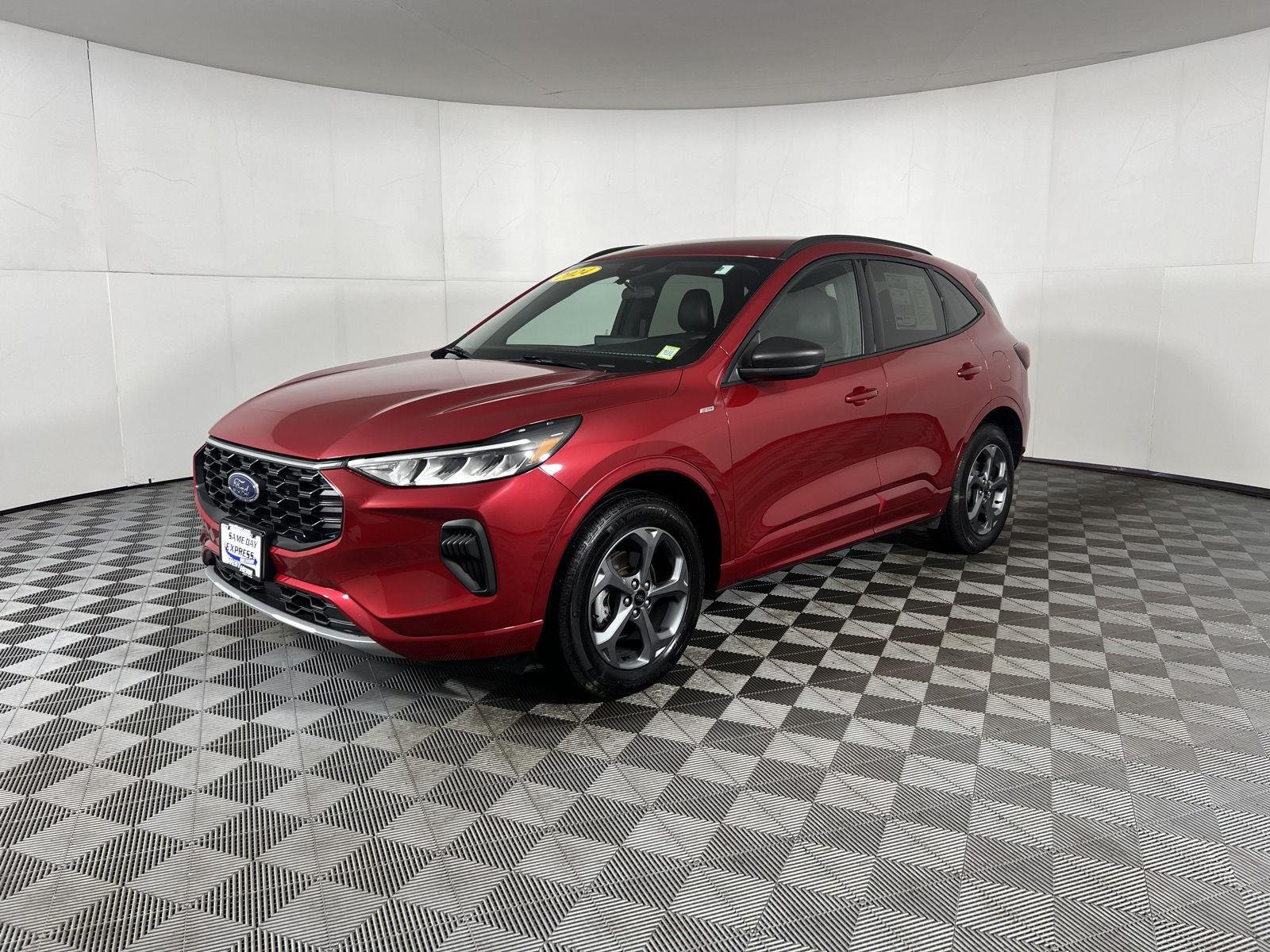 Used 2024 Rapid Red Metallic Tinted Clearcoat Ford ST-Line image 16