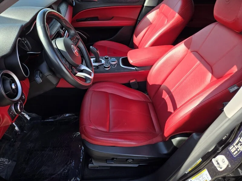 Used 2021 Black Metallic Alfa Romeo RWD image 10