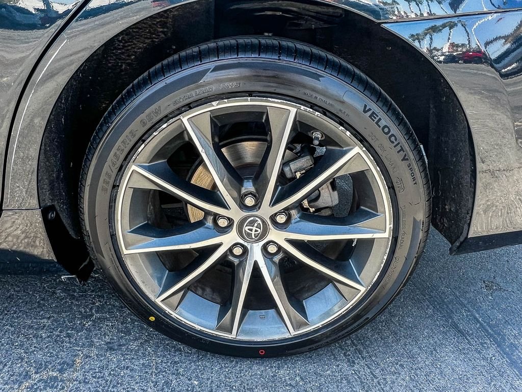 Used 2017 Gray Toyota XSE image 9