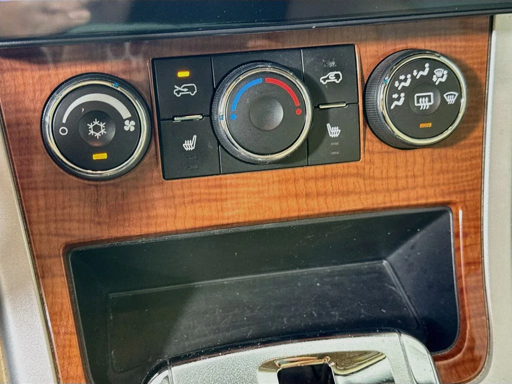 Used 2008 Beige Chevrolet LT image 18