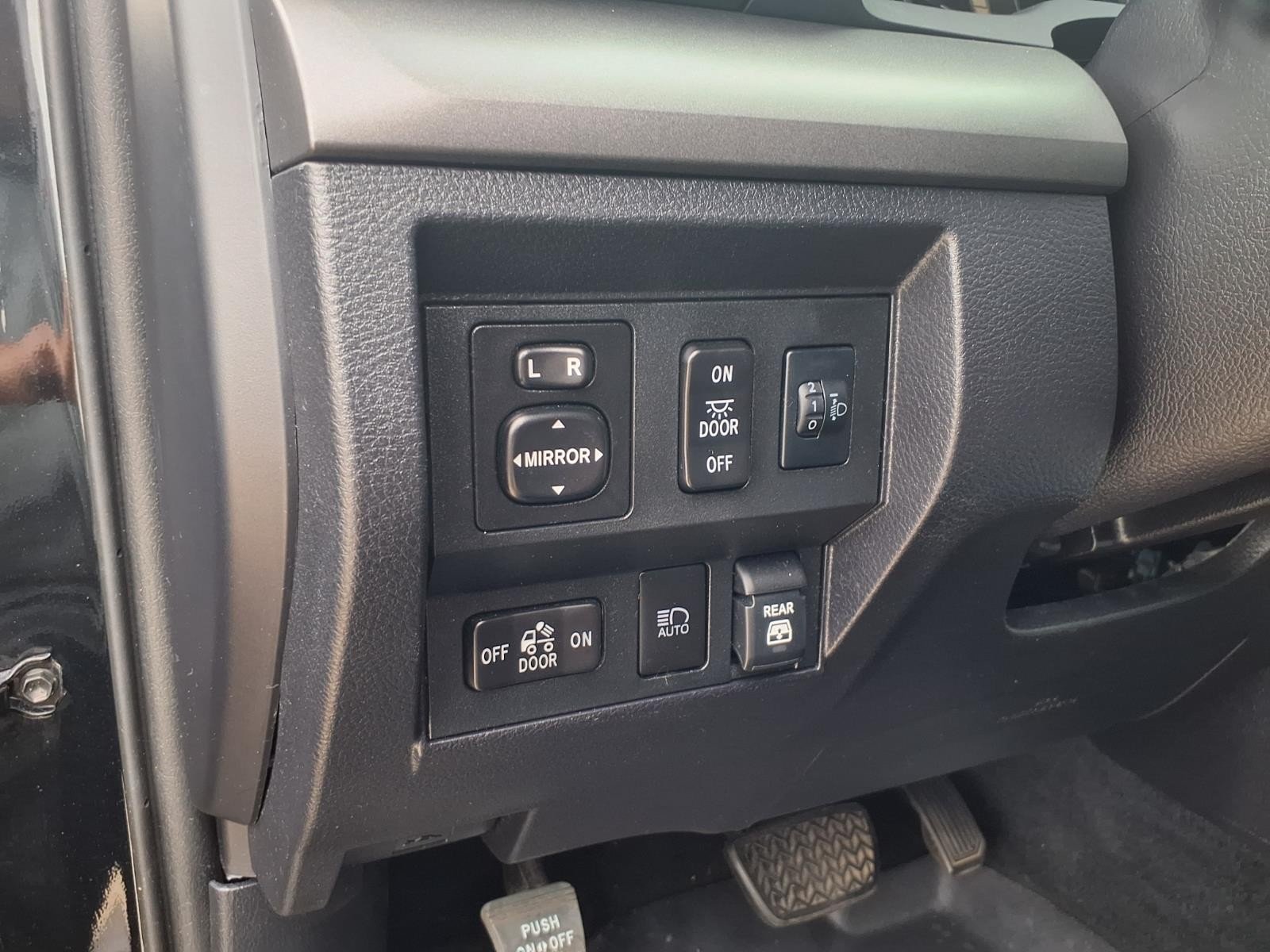 2021 Toyota Tundra 4WD photo 18 of 26