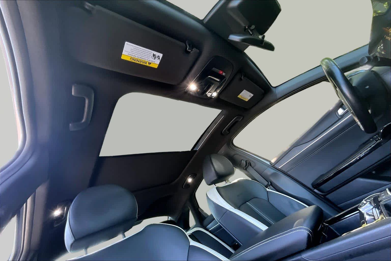 Used 2025 Wolf Gray Kia GT-Line image 14