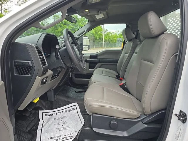 Used 2022 White Ford XL image 2