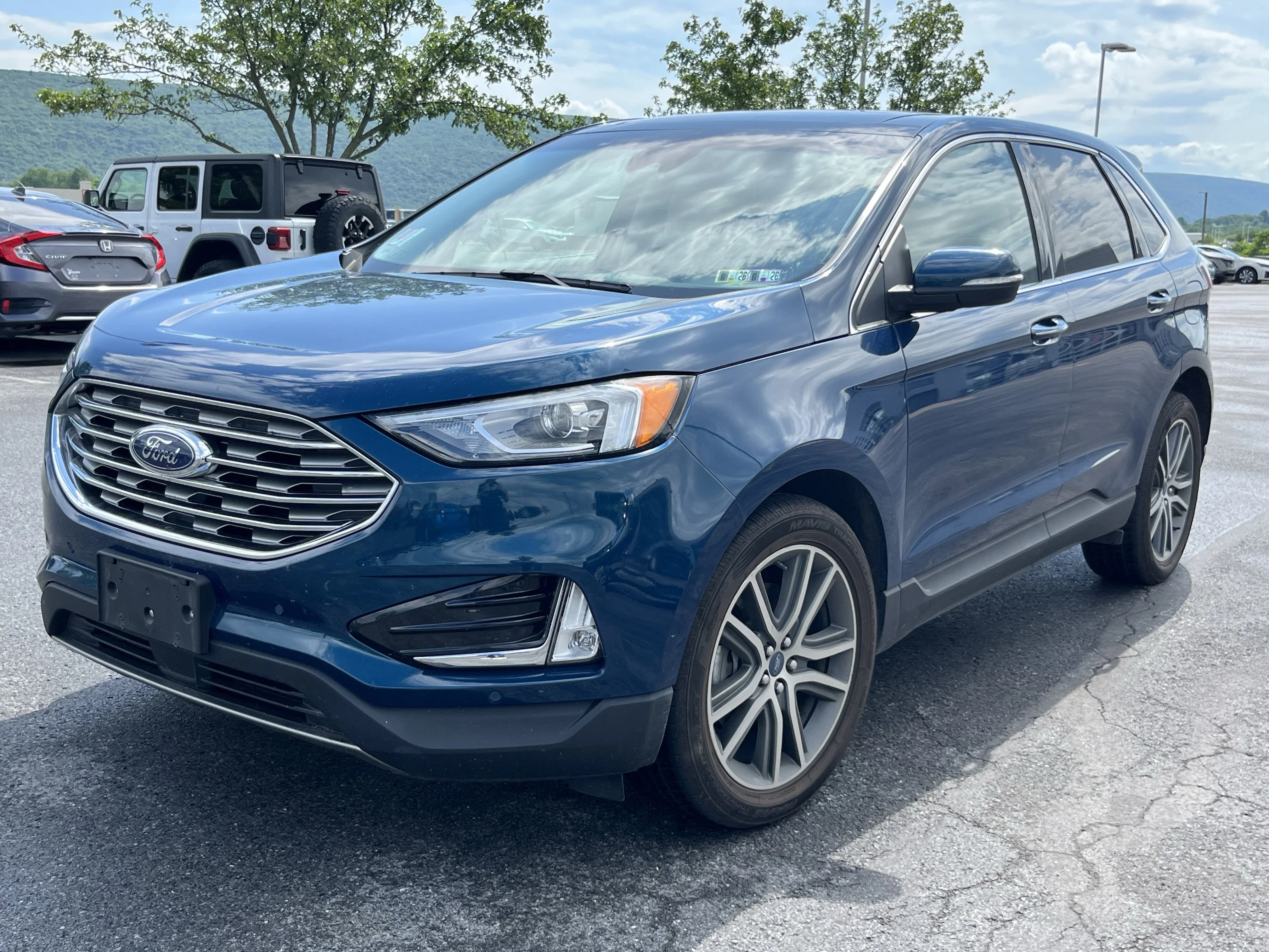 Used 2020 Green Metallic Ford Titanium image 11