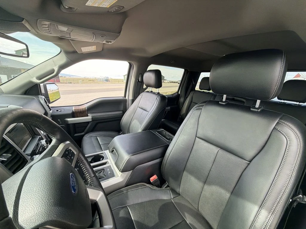 Used 2019 White Platinum Clearcoat Metallic Ford Lariat image 16