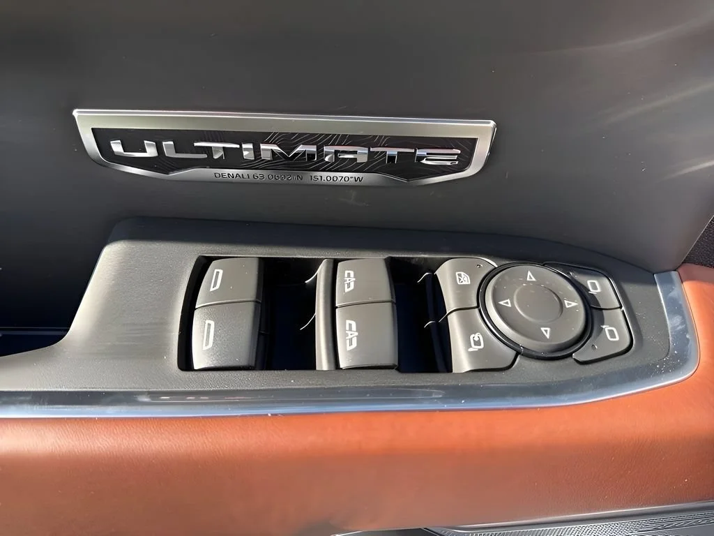 New 2026 Glacier White Tricoat GMC Denali Ultimate image 29