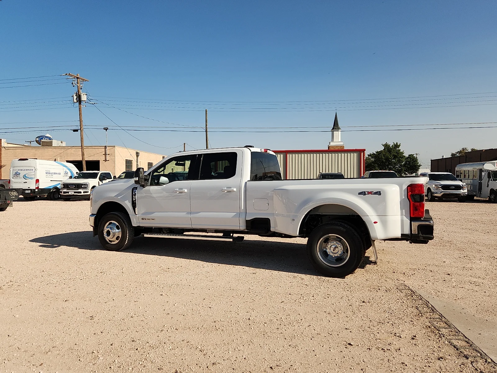 New 2026 Oxford White Ford Lariat image 4