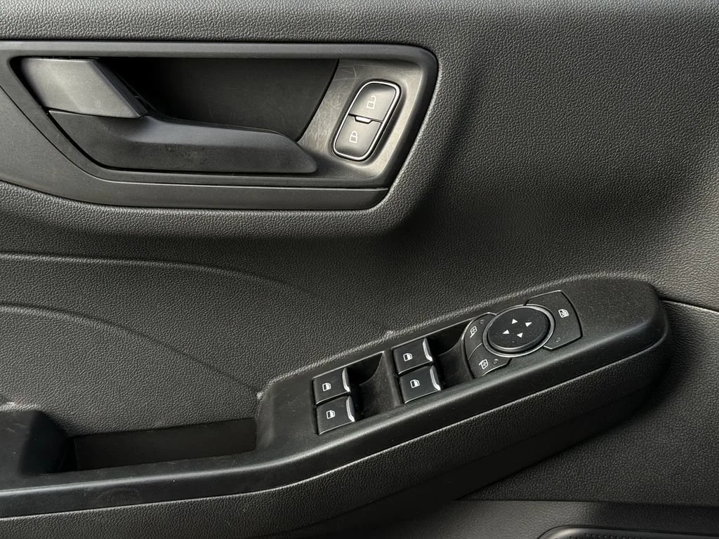 Used 2025  Ford Active image 26