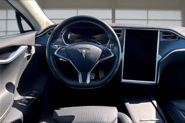 Used 2016 Silver Tesla  image 5