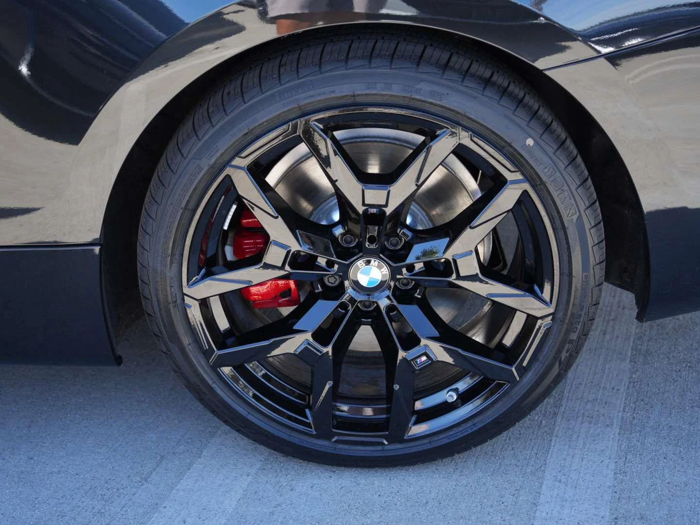New 2026 Black Sapphire Metallic BMW M440i xDrive image 6