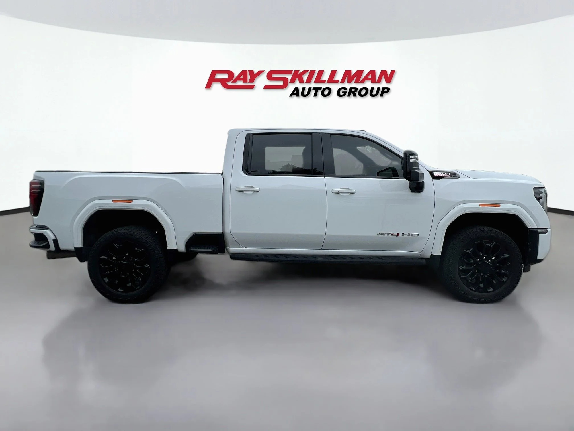 Used 2024 Summit White GMC AT4 image 8