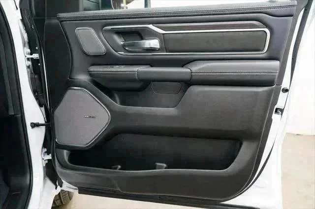 2026 RAM 1500 Laramie - Photo 30