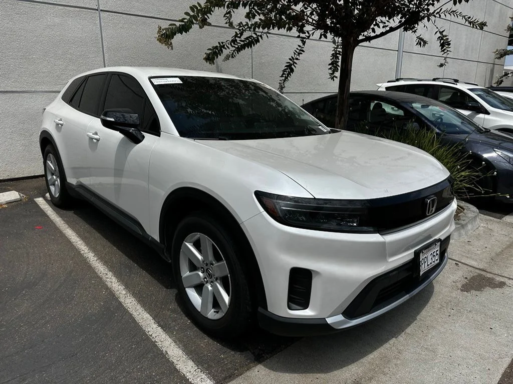Used 2024 White Honda EX image 7