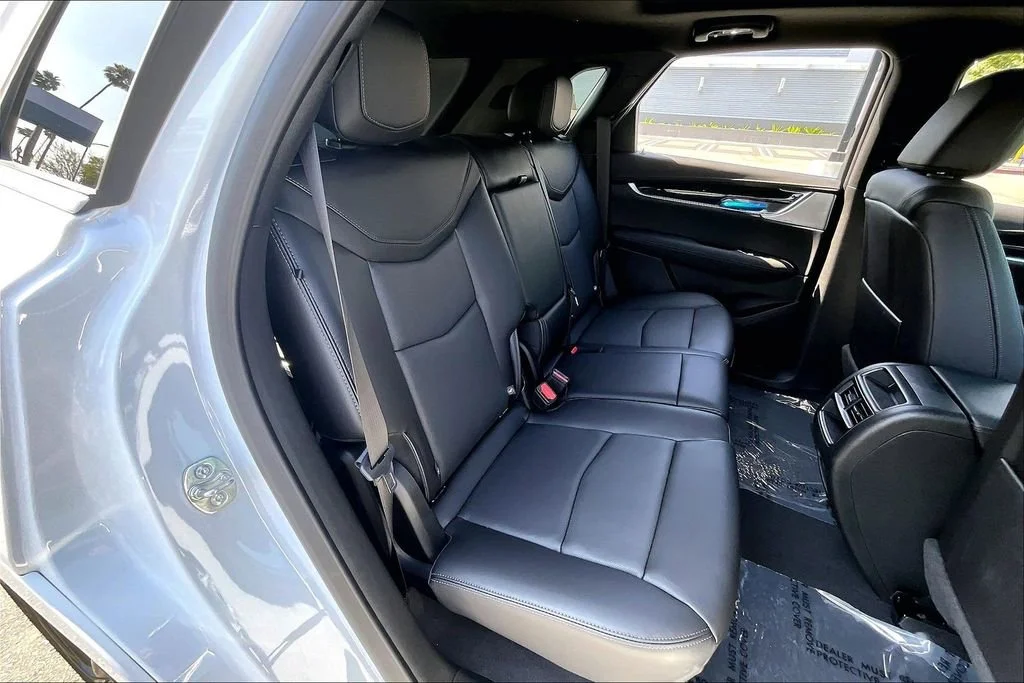 New 2026 Crystal White Tricoat Cadillac Premium Luxury image 31