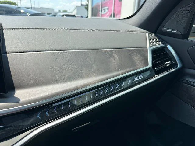 Certified Used 2025 Skyscraper Grey Metallic BMW xDrive40i image 30