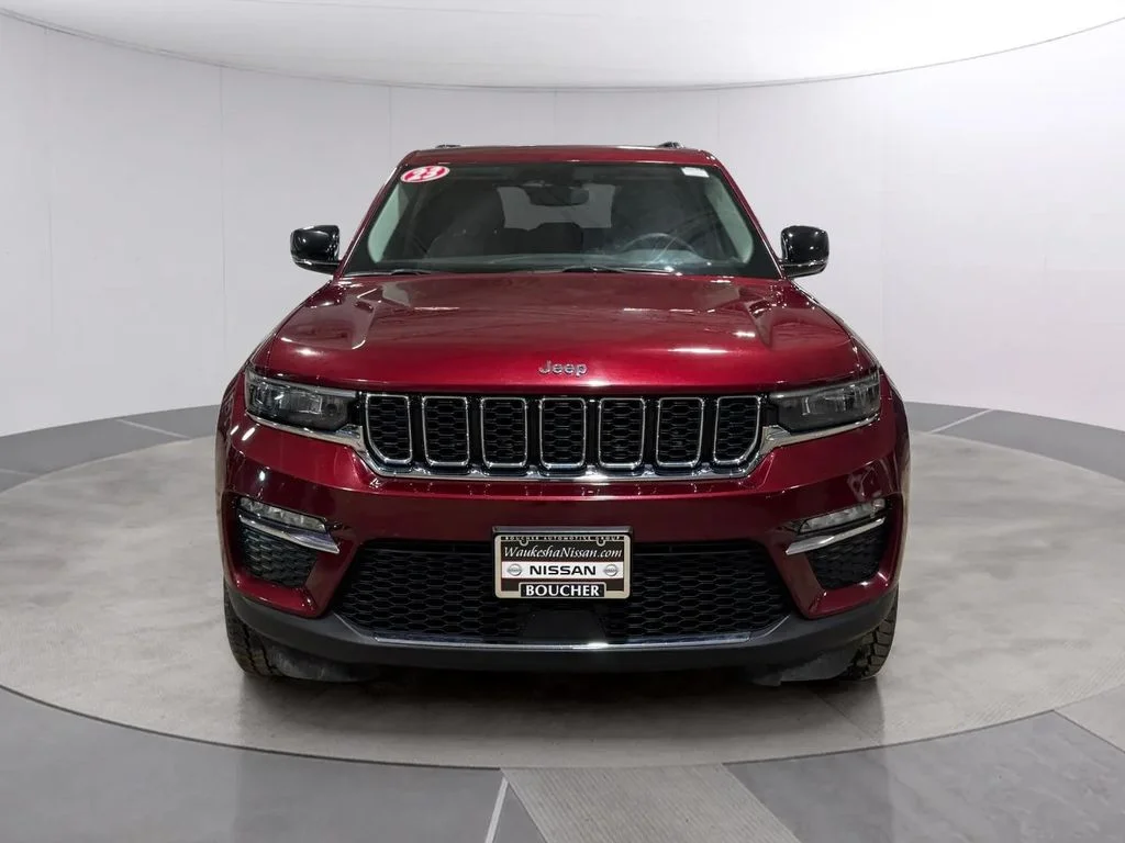 Used 2023 Velvet Red Pearlcoat Jeep Limited image 8