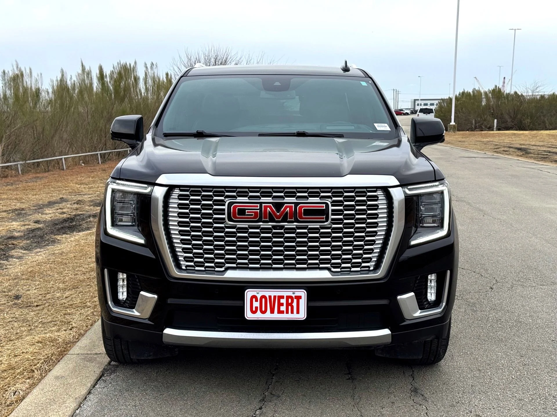 Used 2024 Onyx Black GMC Denali image 3