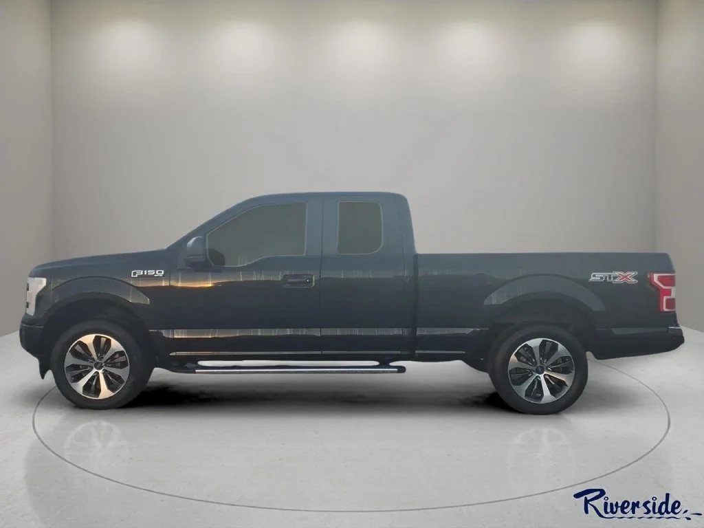 Used 2020 Black Ford XL image 5