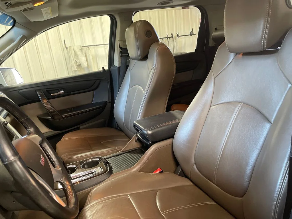 Used 2017 White GMC Limited image 14