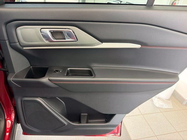 New 2027 Ruby Red Metallic Tinted Clearcoat Ford ST-Line image 12