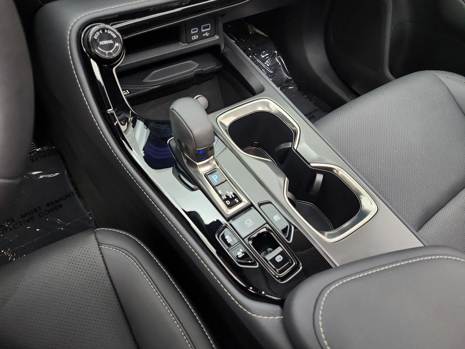Used 2024 Redline Lexus NX 350h Premium AWD image 13