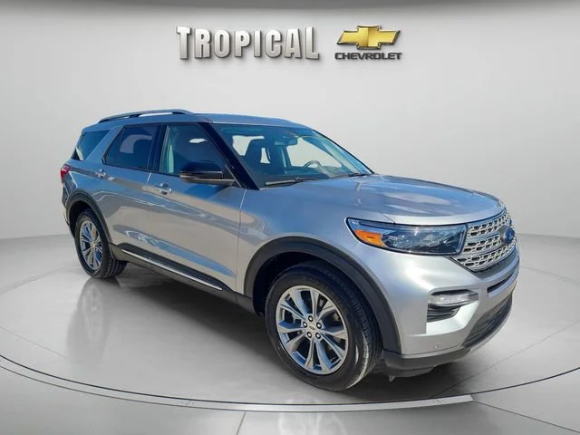 Used 2023 Silver Ford Limited image 7