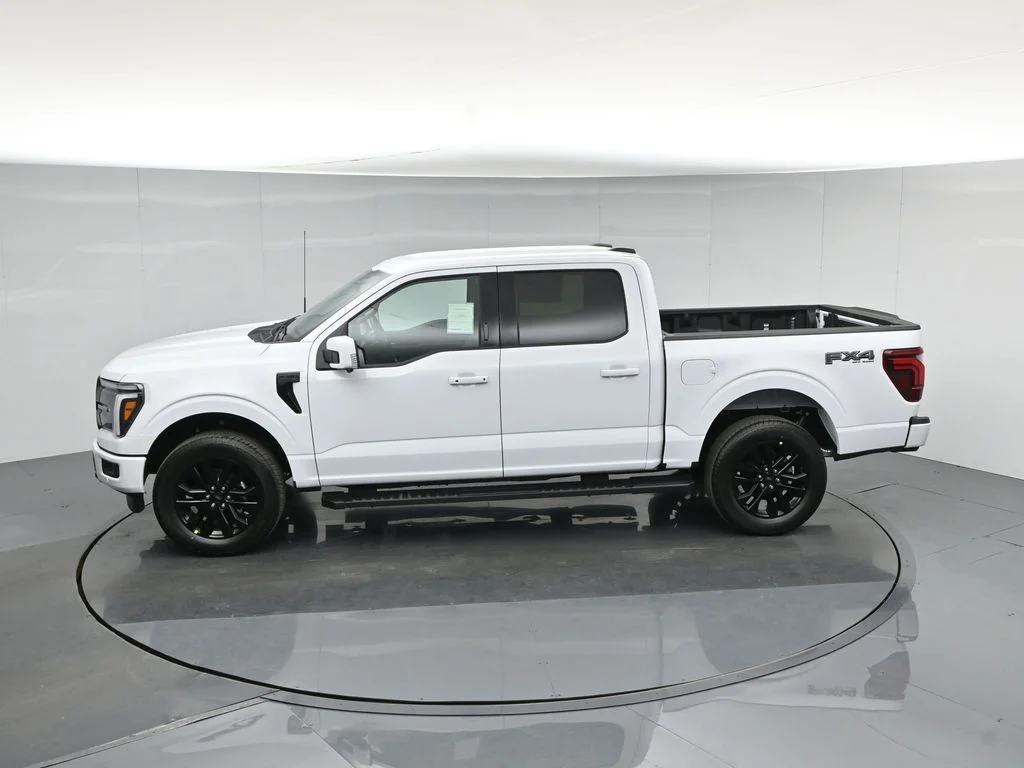 New 2026 Oxford White Ford Lariat image 45